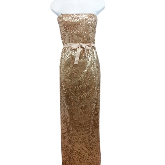 BCBGMaxAzria Dresses & Skirts - Bcbgmaxazria cocktail dress 8